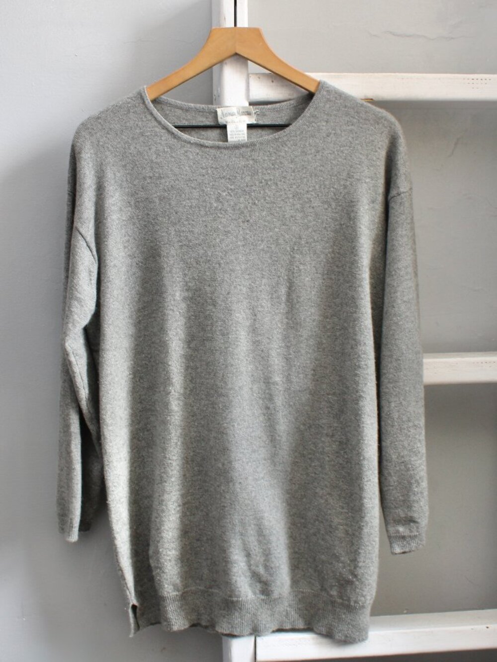 Neiman Marcus Vintage 100% Cashmere Gray Knit Pullover Tunic Sweater Size Small